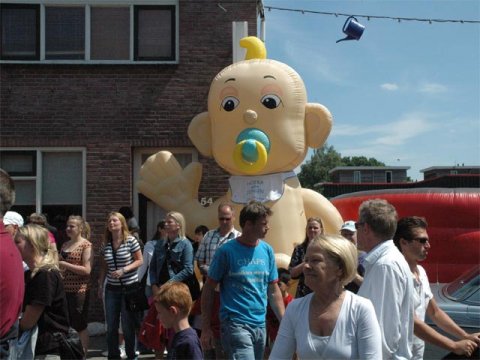 Baby J Reuzenbaby foto