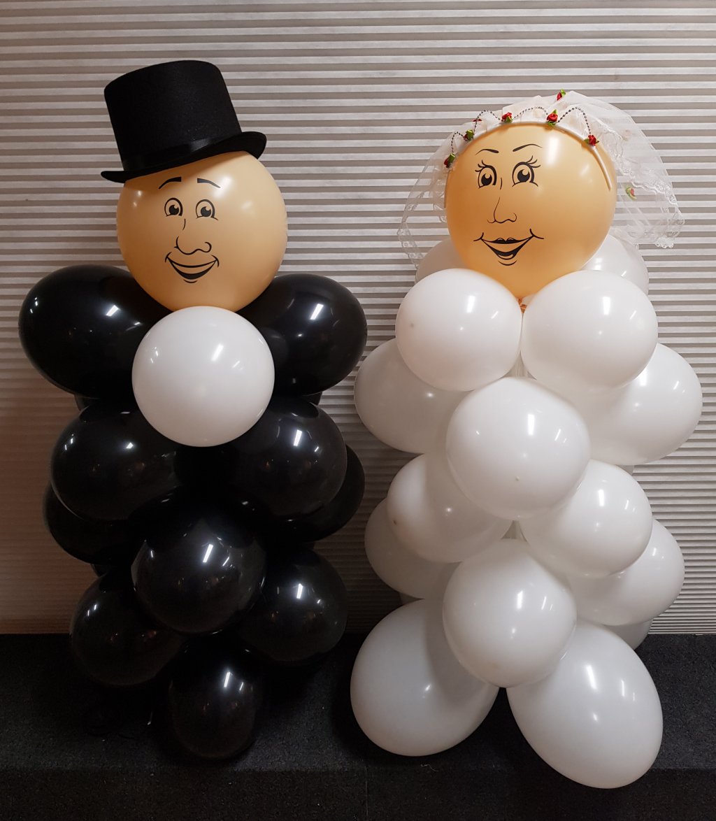Bruidegom van ballonnen foto